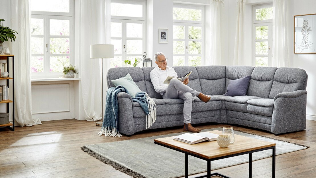 Orthopädische Couch: Gesund sitzen