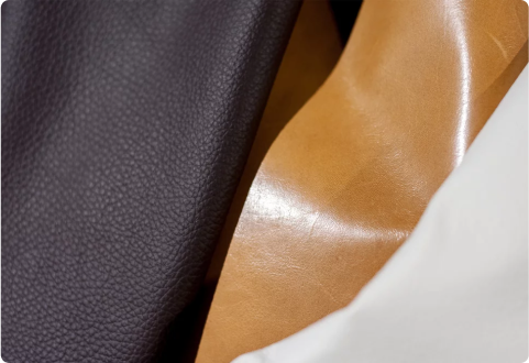 Textures und Materialien - Leder in dunkler und hellbrauner Farbe.