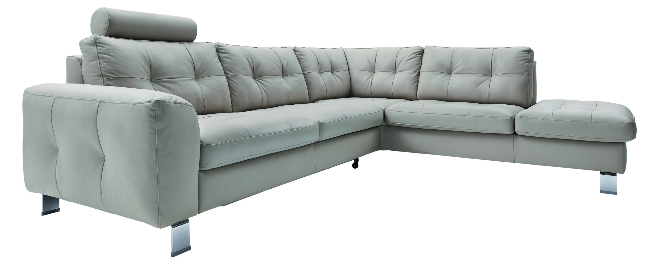 Gemütliches graues Ecksofa mit Kissen und Rollen.
