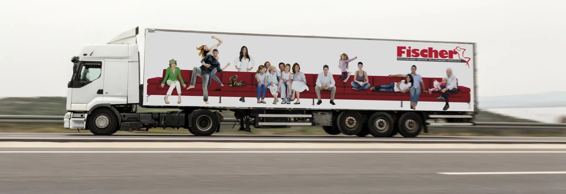 Großes Fischer-Truck-Werbemedium mit Menschen.