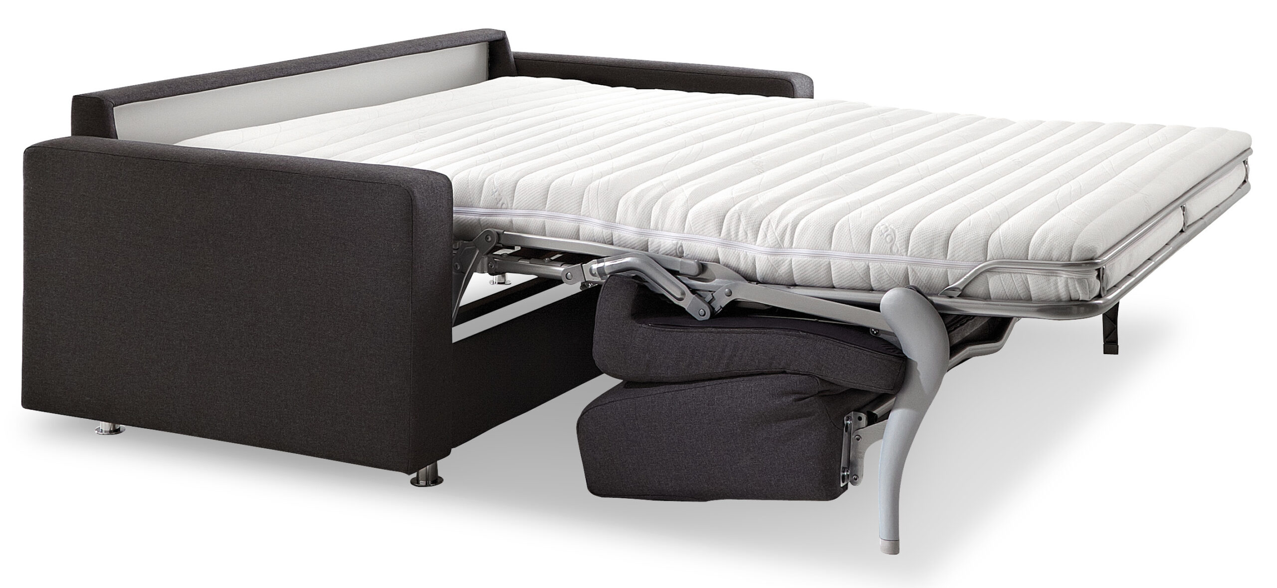 Schwarzes Schlafsofa mit ausziehbarer Matratze.