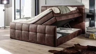 Großes, gemütliches Ledersofa mit Stauraum.
