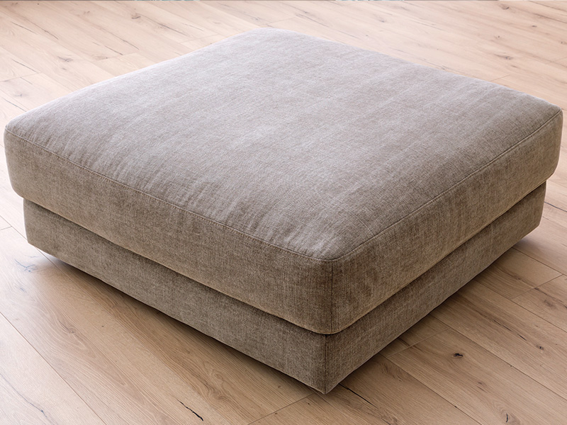 Der passende Hocker für Ihr Lounge Sofa