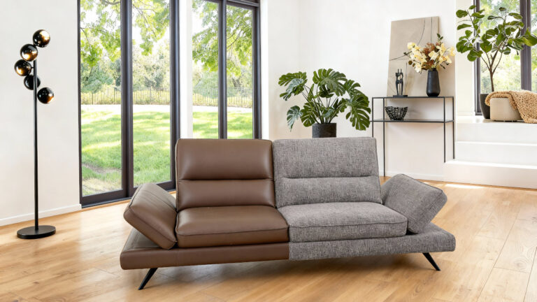 Leder- und Stoffsofa Kombination