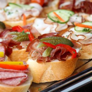 Reichhaltiges Fingerfood-Buffet – herzhaftes Angebot zum verkaufsoffenen Sonntag.